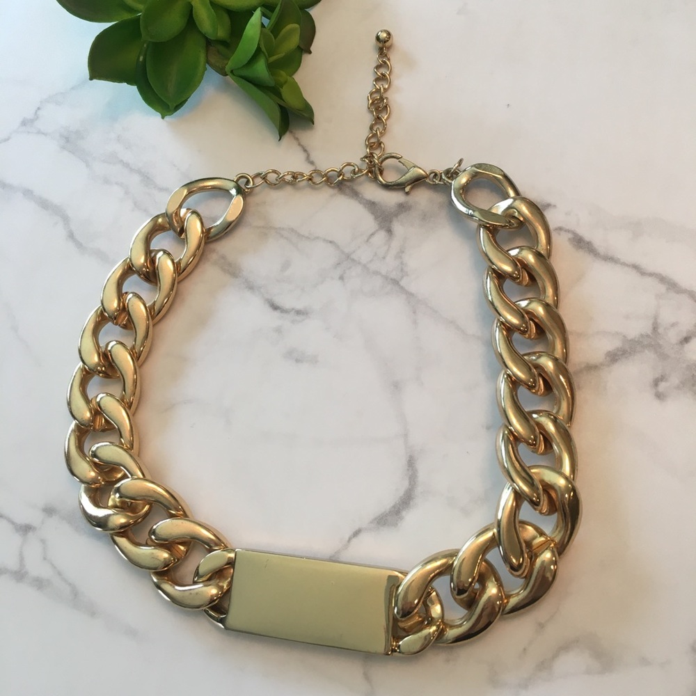 Boutique • Chunky GOLD chain necklace